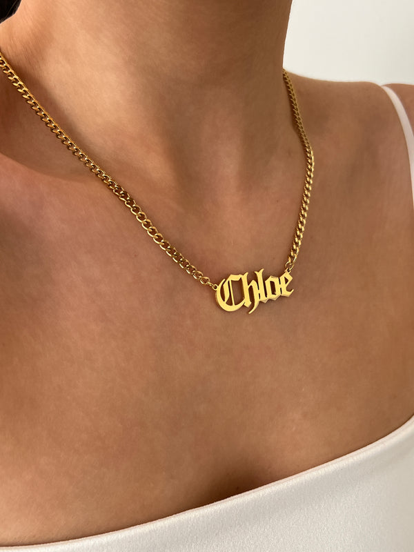 OLD ENGLISH NAME PLATE NECKLACE (Curb Chain)