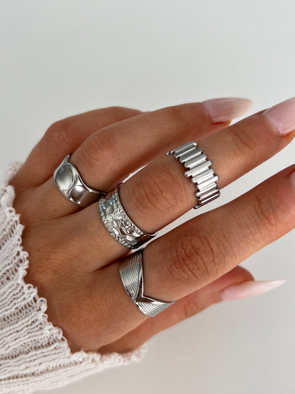 SILVER DAILY RINGS II