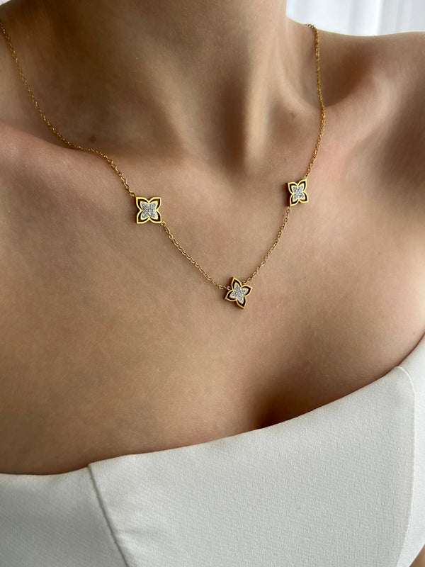 MIREVA NECKLACE