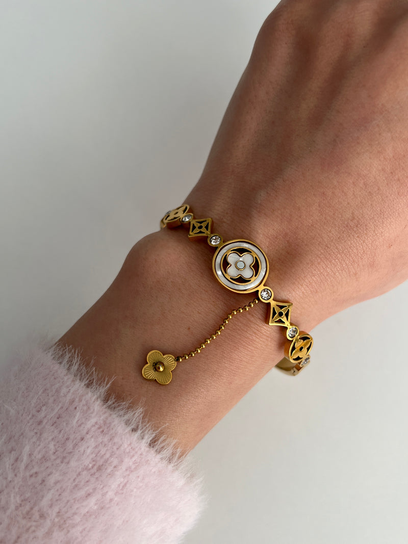 AURELIE CLOVER BANGLE