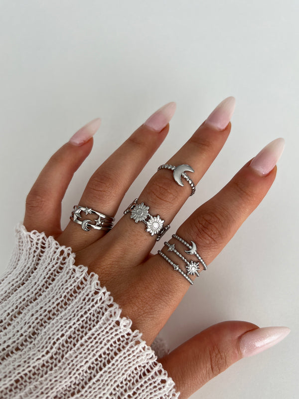 SILVER DAILY RINGS