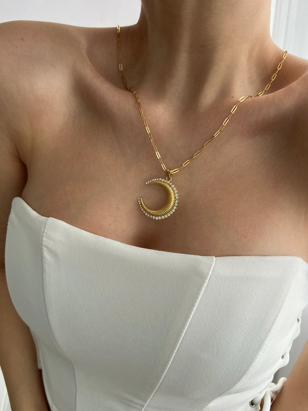 ISELUNE NECKLACE