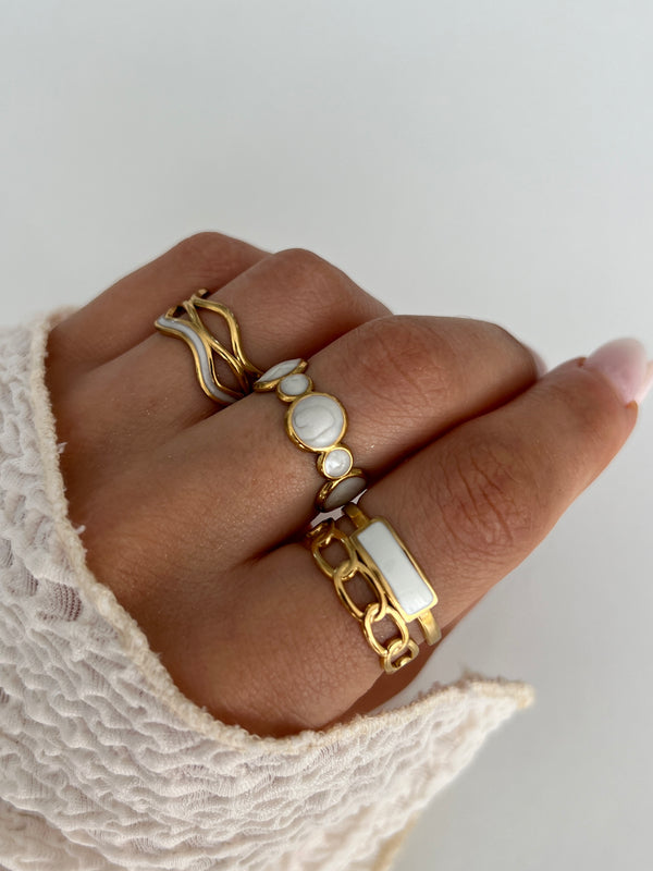 SUZI RINGS