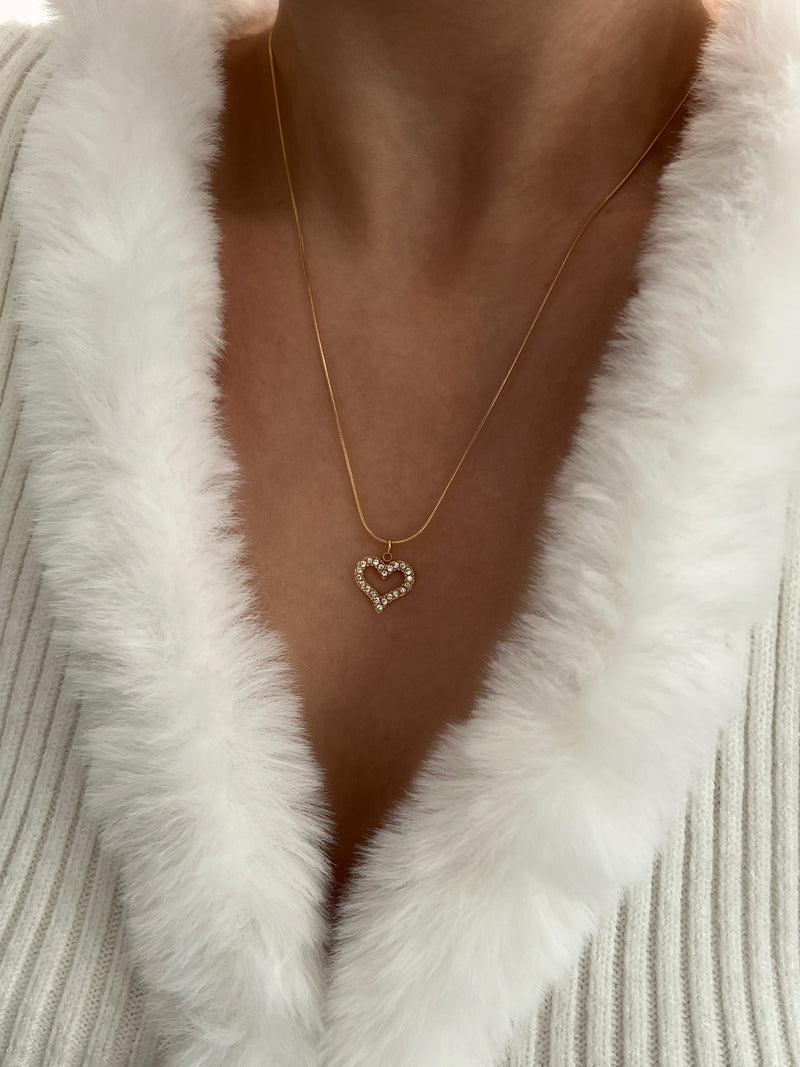 HEARTFELT NECKLACE