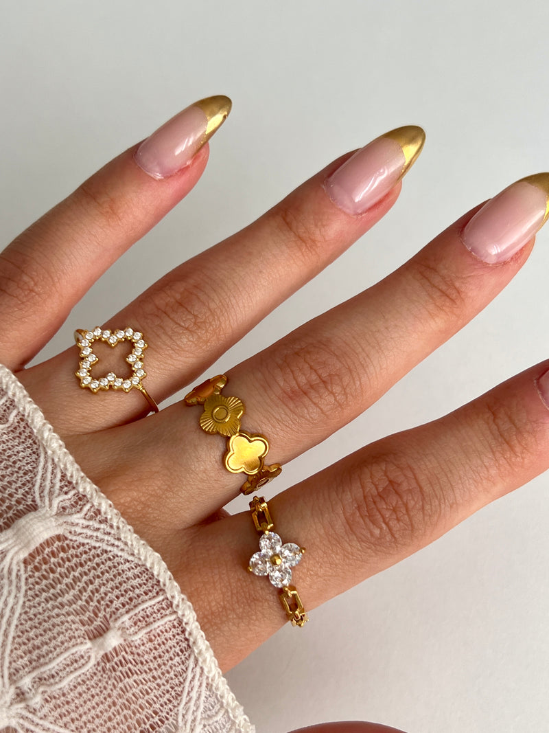 SERELA CLOVER RING