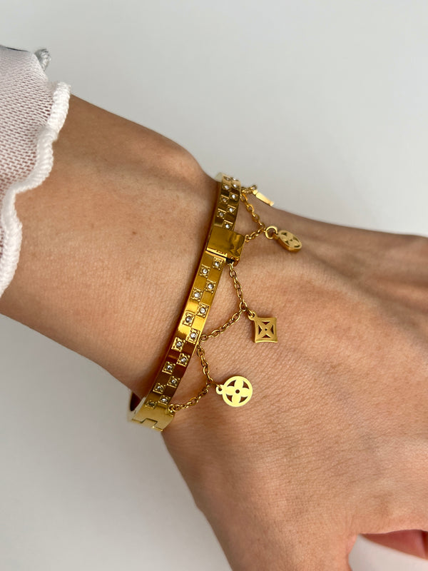 AVINEA BANGLE