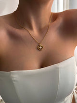 CLOVER SHINE NECKLACE