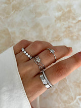 CLOVIRA RING