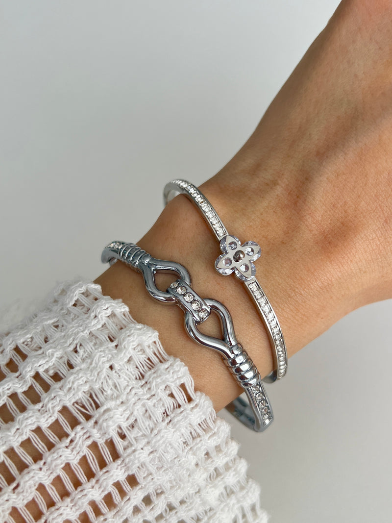 RUNA BANGLE
