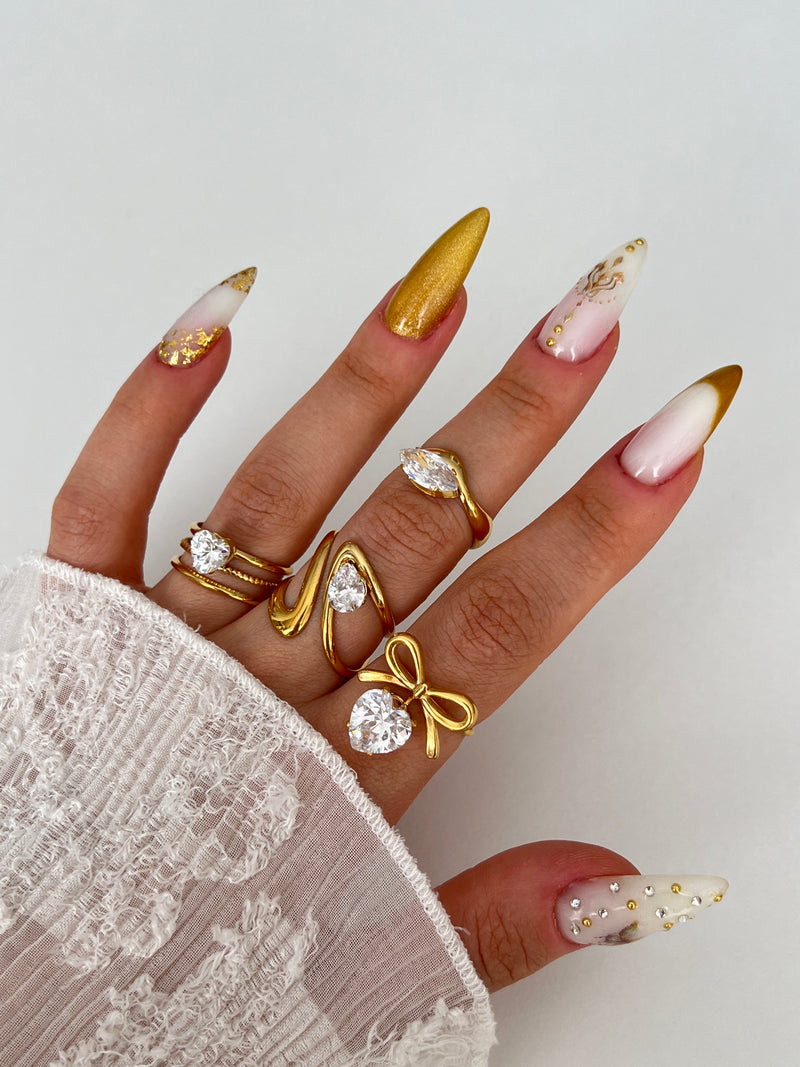 LUNAR GLOW RINGS
