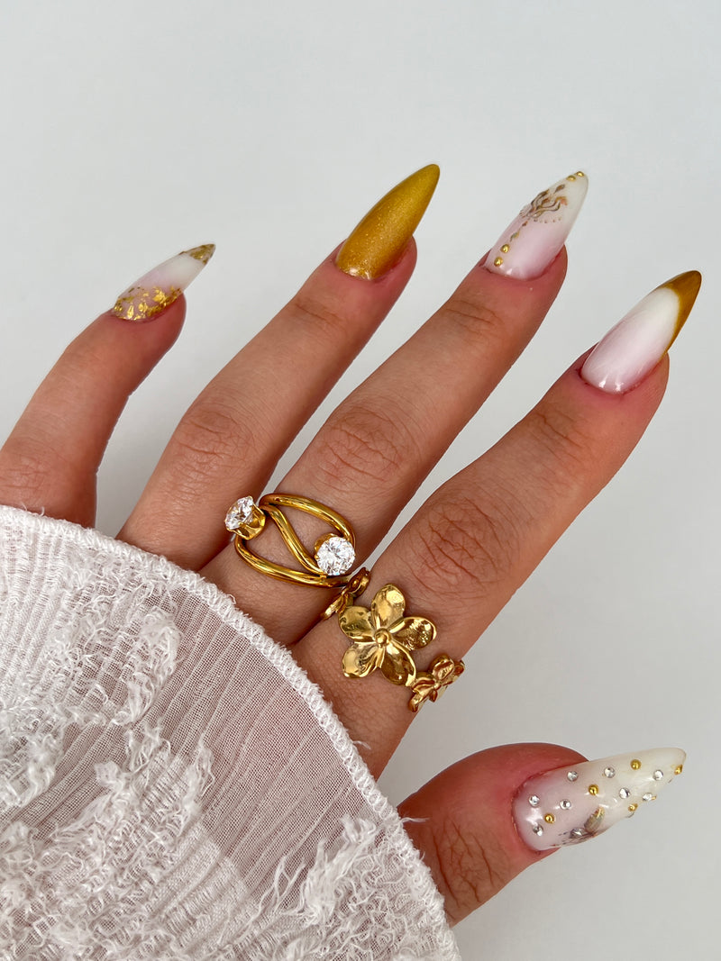 LUNAR GLOW RINGS