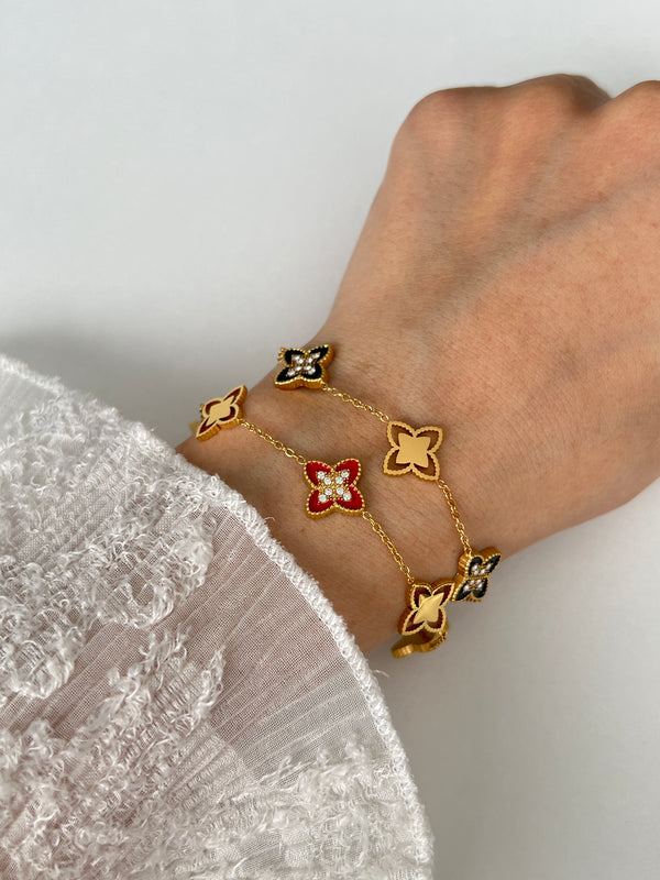 LYSSIA CLOVER BRACELETS