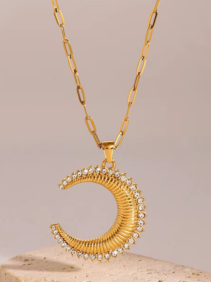 ISELUNE NECKLACE