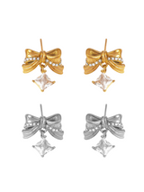 RADIARA EARRING