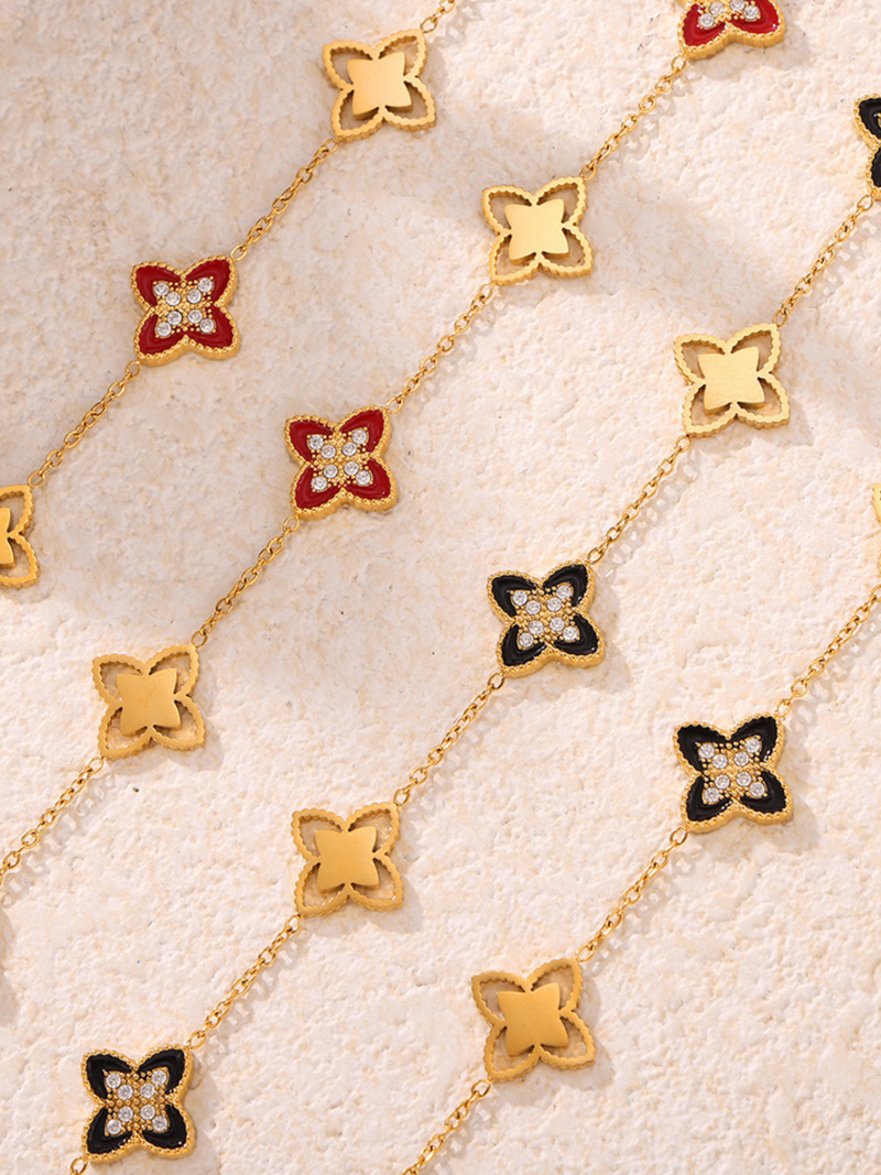 LYSSIA CLOVER BRACELETS