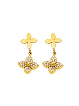 CLOVER KISS EARRING
