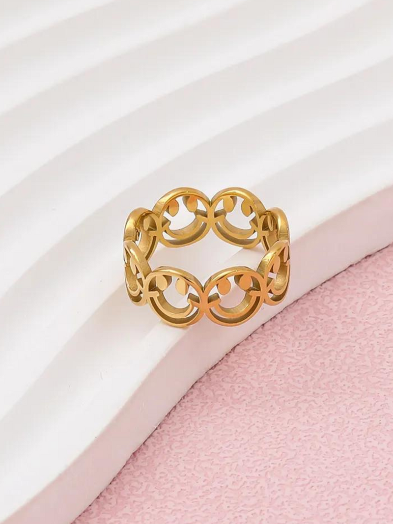 PHOEBE SMILEY RING